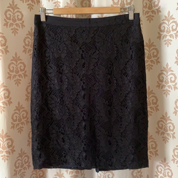 Club Monaco navy blue lace overlay pencil skirt 8 - Picture 2 of 12
